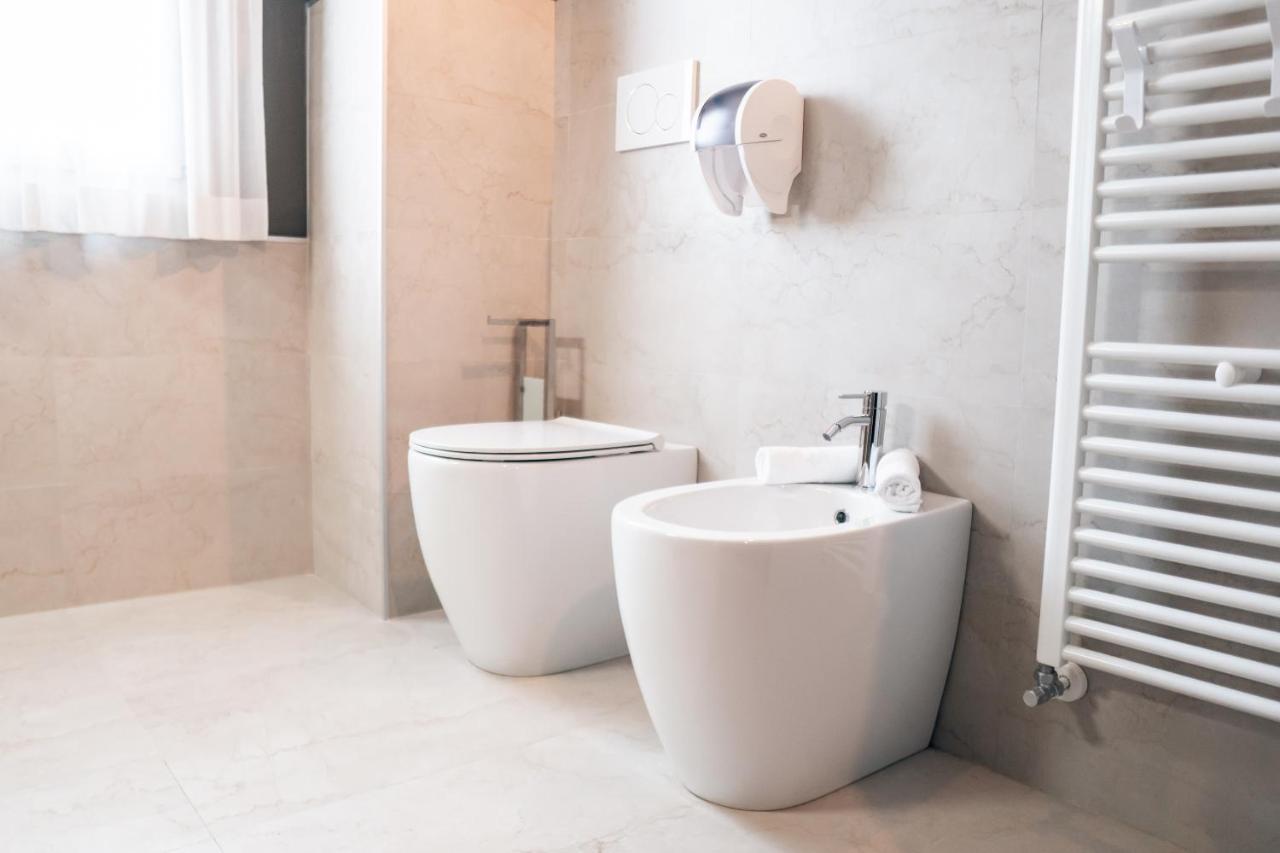 K Modern Hotel Peschiera del Garda Eksteriør bilde