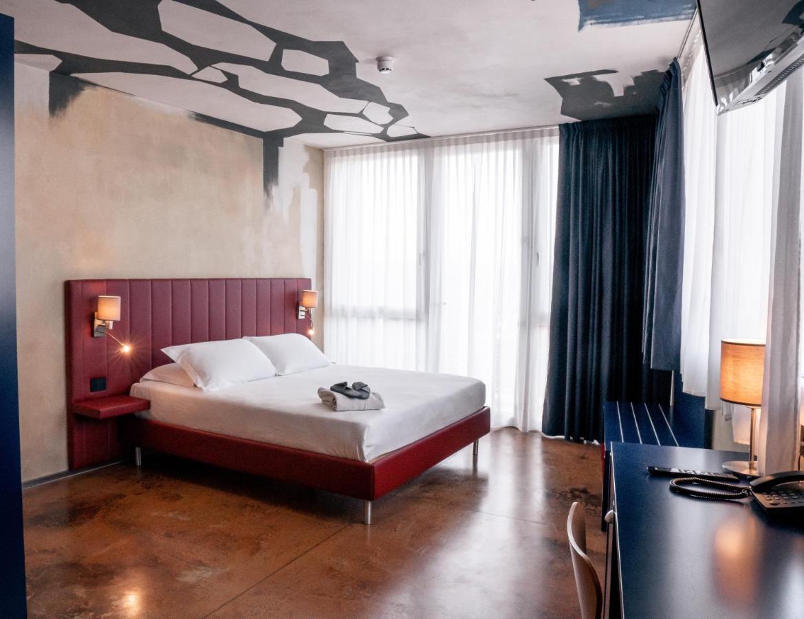 K Modern Hotel Peschiera del Garda Eksteriør bilde